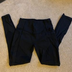 Lululemon leggings with pockets